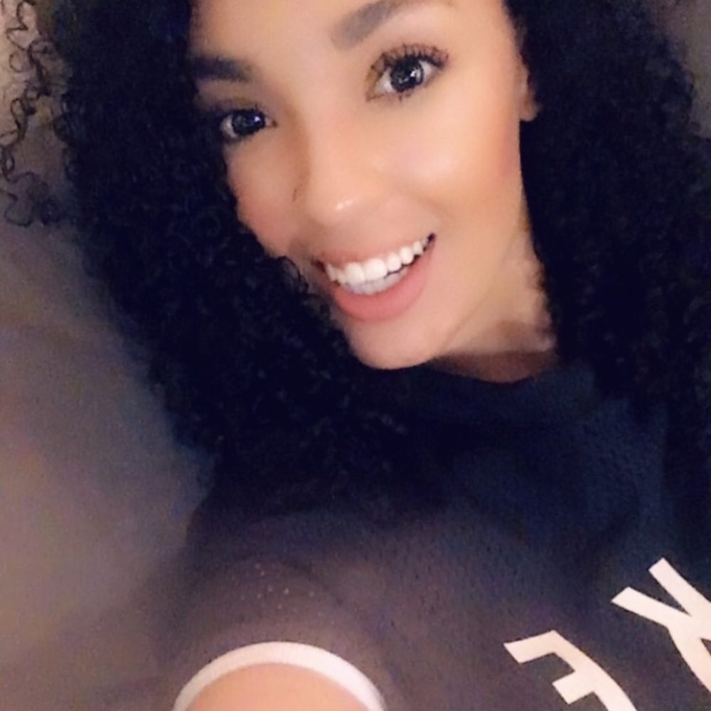 Meet your Posher, Kendra